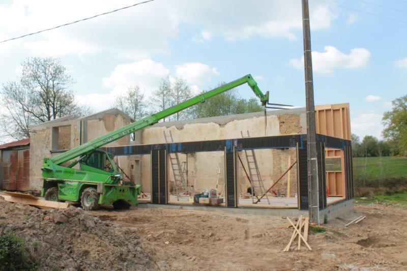 Restauration d'une longère à Saint Aubin le Cloud (79)